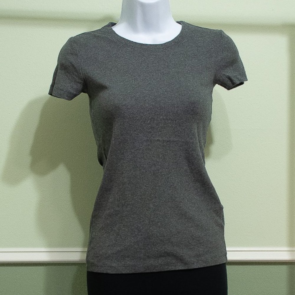XS Gap The Favorite Crew T Shirt - heather gray
